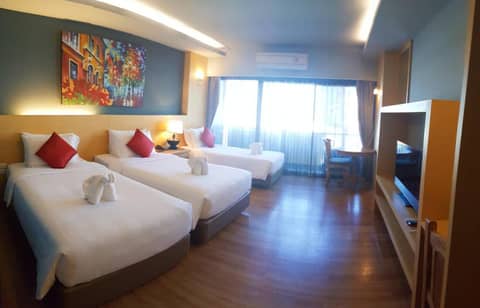 Le Naview @Prasingh — bedroom