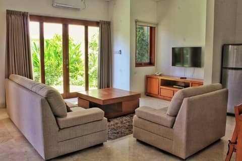 Bali Ayu Hotel & Villas 10 Minutes Walking Distance to the Beach — photo 6