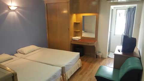 City Residence — hotel room