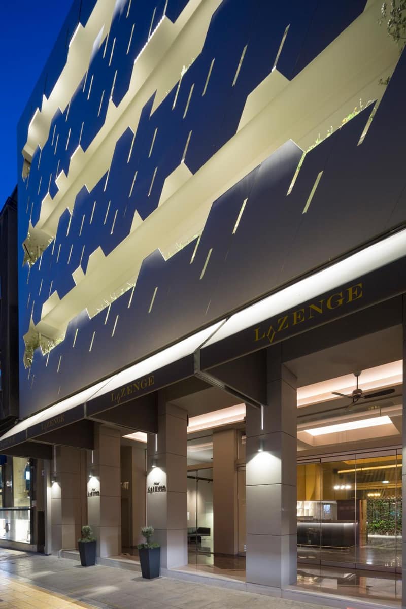 Hotel Lozenge — building