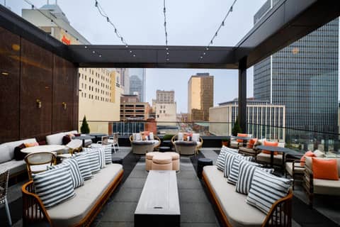 Hotel Indy, Indianapolis, a Tribute Portfolio Hotel — roof