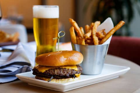 Hotel Indy, Indianapolis, a Tribute Portfolio Hotel — dining