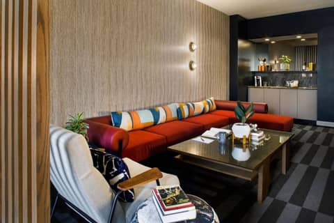 Hotel Indy, Indianapolis, a Tribute Portfolio Hotel — lounge