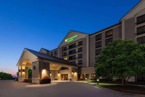 Wyndham Garden Kansas City Airport — photo 7