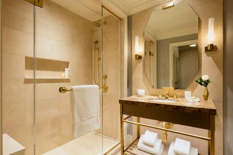 Rosewood Mansion on Turtle Creek — bathroom
