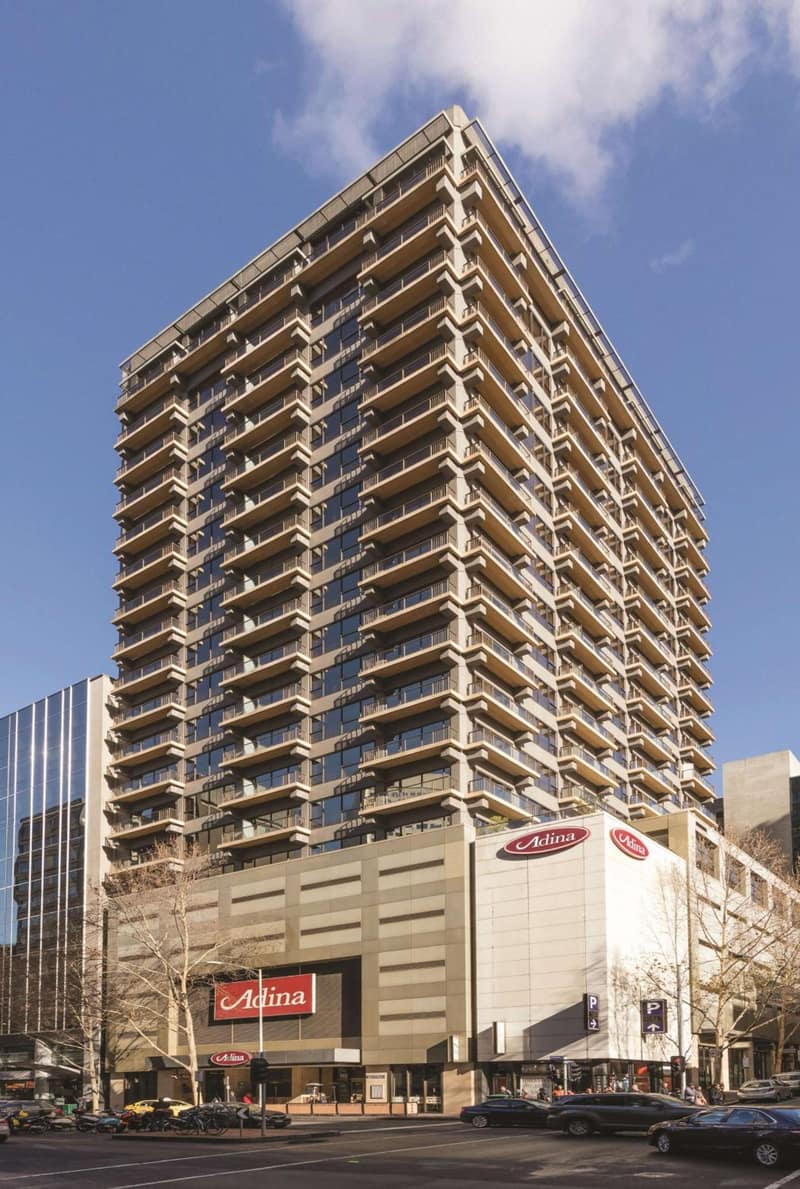 Adina Apartment Hotel Melbourne — building