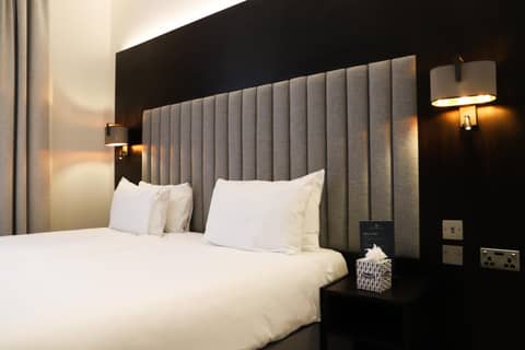 Rove Hotel London Paddington — hotel room