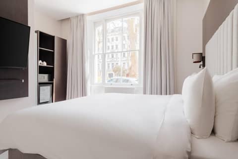 Rove Hotel London Paddington — hotel room