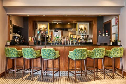 Thistle London Hyde Park Kensington Gardens — hotel reception