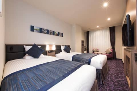 Hotel Mystays Gotanda Station — hotel room