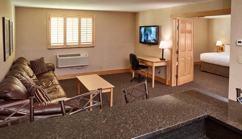 LivINN Hotel Minneapolis North / Fridley — hotel room