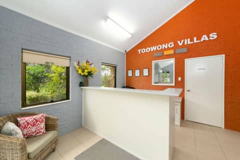 Toowong Villas — recepcion & lobby