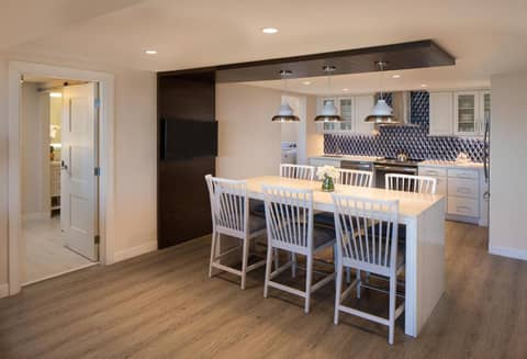 Resort at Longboat Key Club — kitchen