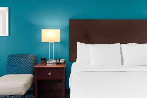La Quinta by Wyndham Portland NW — photo 8