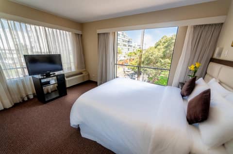 Roosevelt Hotel & Suites — photo 6