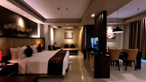 The Kana Kuta Hotel — hotel room