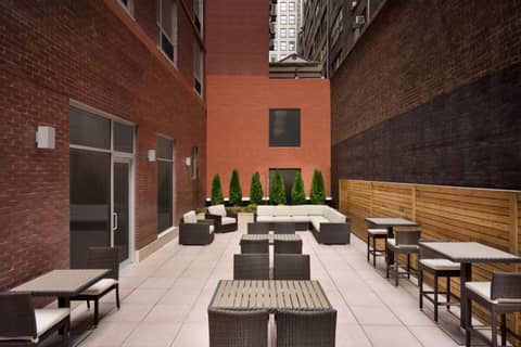 Hilton Garden Inn New York Times Square South — photo 2