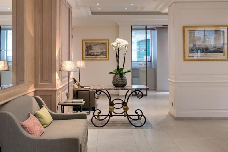 Le Littré — recepcion & lobby
