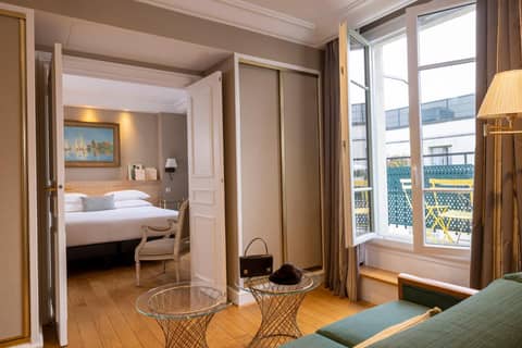 Le Littré — hotel room