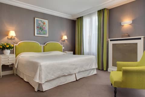 Le Littré — hotel room