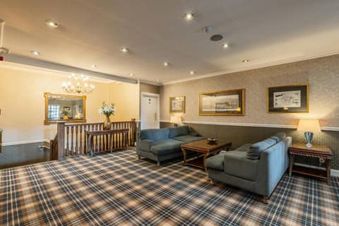 Old Waverley Hotel — living area