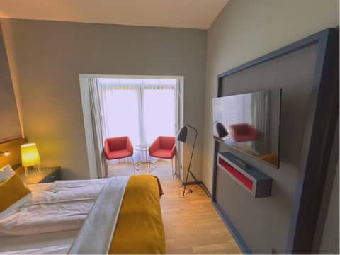 Lint Hotel Köln — hotel room