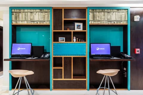 Premier Inn Doha Airport — photo 5