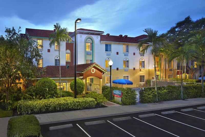 TownePlace Suites by Marriott Fort Lauderdale Weston — building