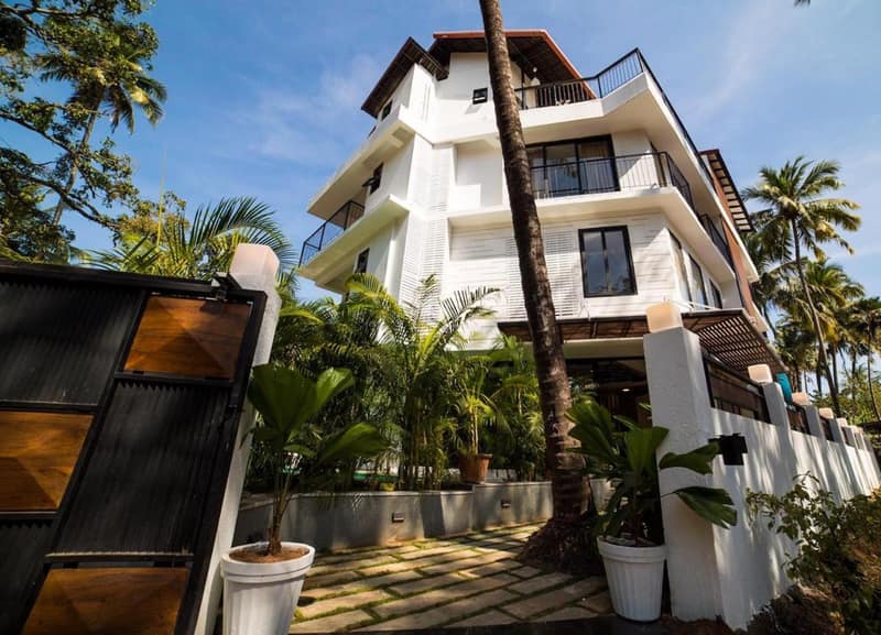 HALF Hotel Calangute — building