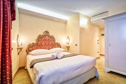 Hotel Vecellio Venice on the Lagoon — hotel room