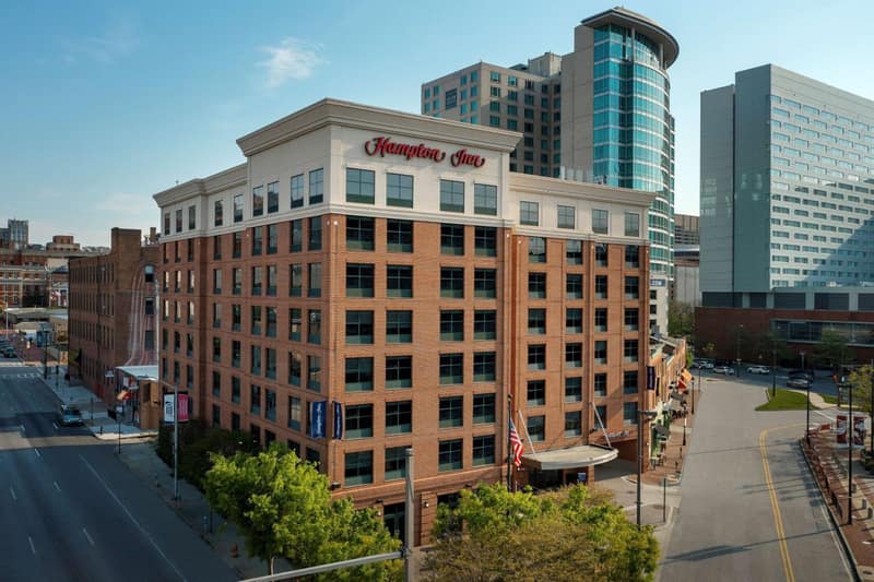 Hampton Inn Baltimore-Downtown-Convention Center — building