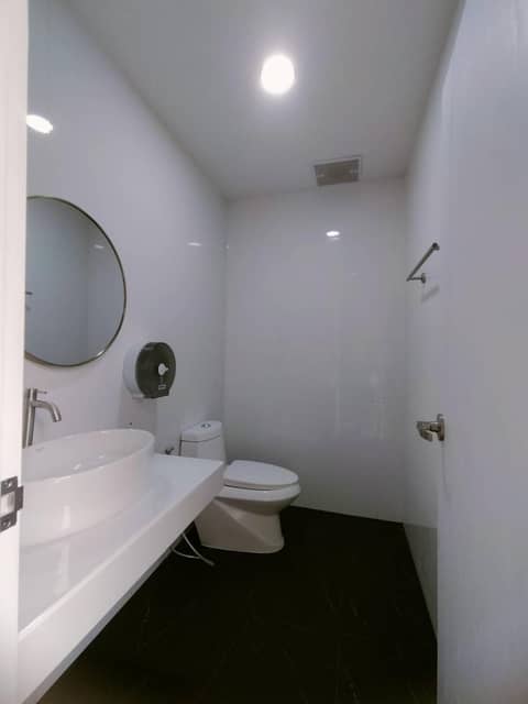 The Guest Chang Moi Boutique Hotel — bathroom