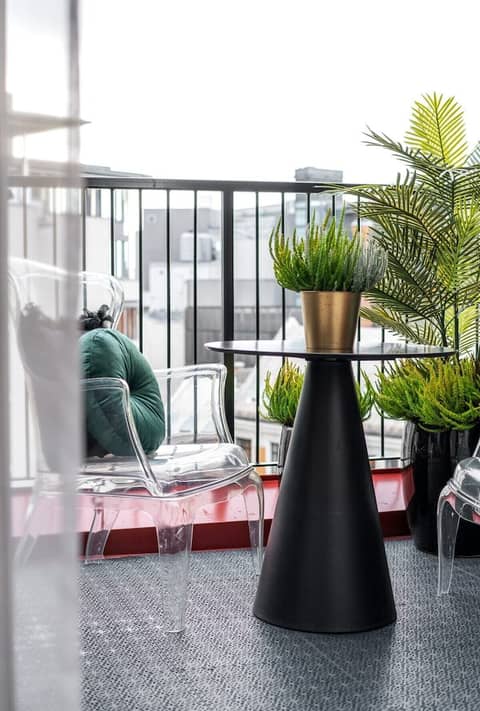 Thon Hotel Rosenkrantz — balance & terrace