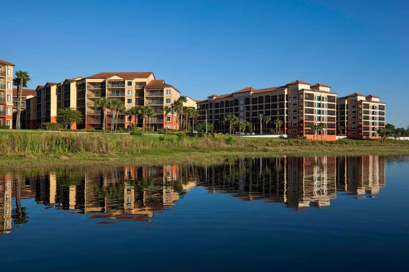 Westgate Lakes Resort and Spa — building