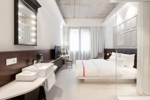 Ruby Louise Hotel Frankfurt by IHG — hotel room