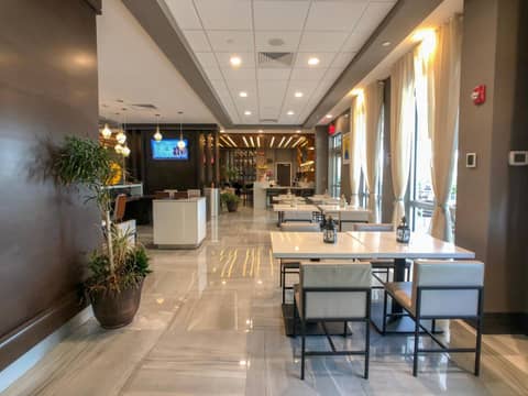 Wingate by Wyndham Miami Airport — photo 3