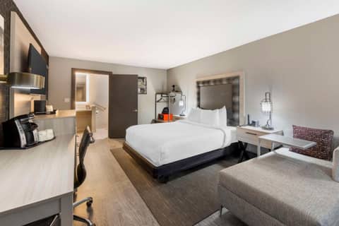 Aiden by Best Western South Reno — photo 4