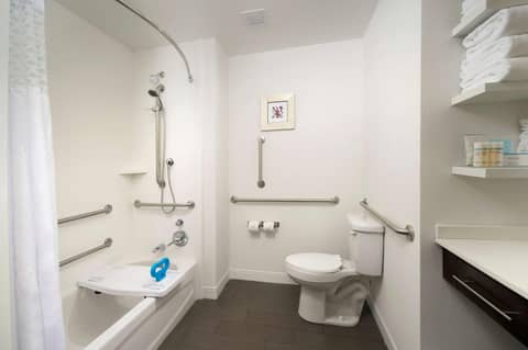 Hampton Inn Louisville East Hurstbourne — photo 8