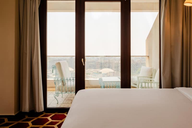 Om Kolthoom Hotel — balance & terrace