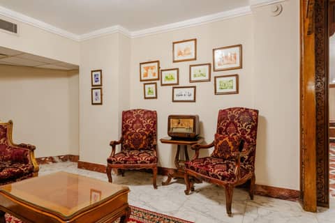 Om Kolthoom Hotel — lounge