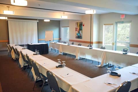 Radisson Hotel Portland Airport — photo 3