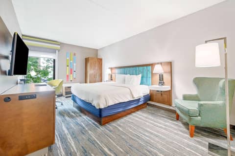 Hampton Inn St. Louis - Westport — hotel room
