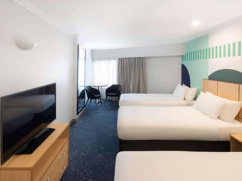 ibis Styles Sydney Central — hotel room