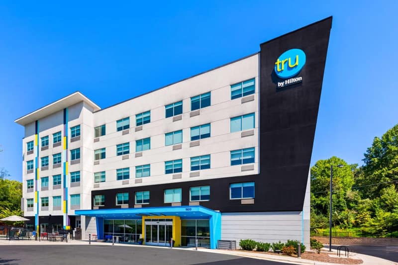 Tru by Hilton Asheville Blue Ridge Parkway — building