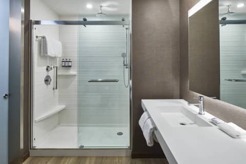 AC Hotel by Marriott Atlanta Airport Gateway — photo 8
