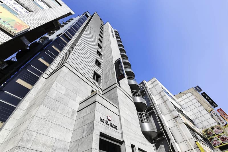 HERTZ Hotel — building