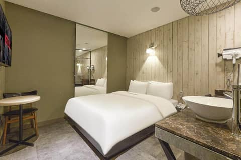 HERTZ Hotel — photo 2