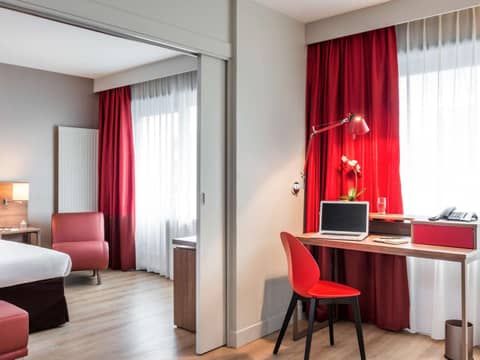 Aparthotel Adagio Paris Bercy Village — hotel room