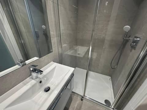 Arran House Hotel — bathroom