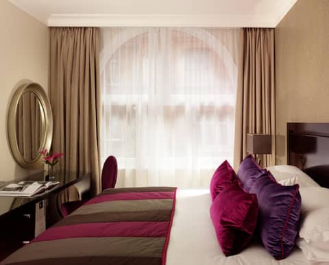 Taj 51 Buckingham Gate Suites and Residences — hotel room
